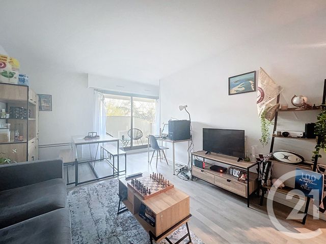 Appartement F2 à vendre - 2 pièces - 47.46 m2 - MERIGNAC - 33 - AQUITAINE - Century 21 A.C.O.