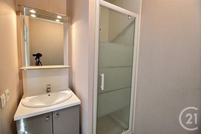 Appartement T2 à vendre - 2 pièces - 46.0 m2 - MERIGNAC - 33 - AQUITAINE - Century 21 A.C.O.