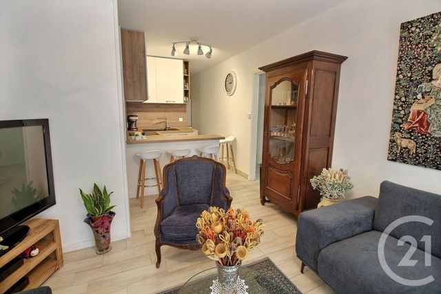 Appartement F4 à vendre - 4 pièces - 68.21 m2 - MERIGNAC - 33 - AQUITAINE - Century 21 A.C.O.