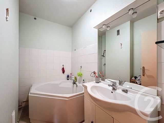 Appartement T3 à vendre - 4 pièces - 72.0 m2 - MERIGNAC - 33 - AQUITAINE - Century 21 A.C.O.