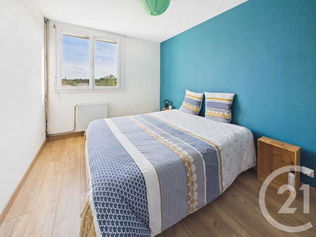 Appartement T4 à vendre - 4 pièces - 65.38 m2 - VILLENAVE D ORNON - 33 - AQUITAINE - Century 21 A.C.O.