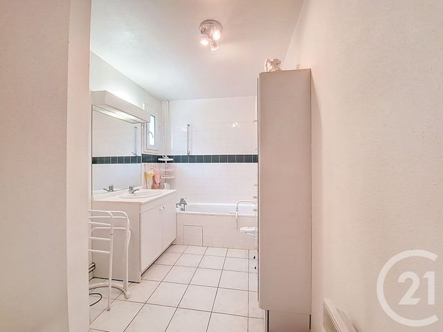 Appartement F3 à vendre - 3 pièces - 68.36 m2 - MERIGNAC - 33 - AQUITAINE - Century 21 A.C.O.