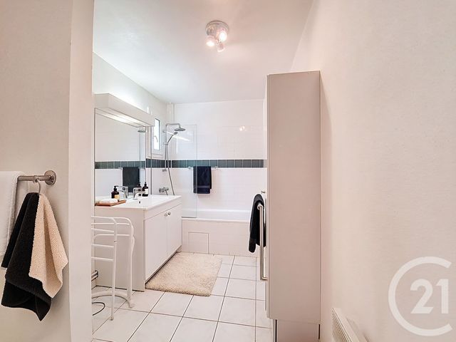 Appartement F3 à vendre - 3 pièces - 68.36 m2 - MERIGNAC - 33 - AQUITAINE - Century 21 A.C.O.