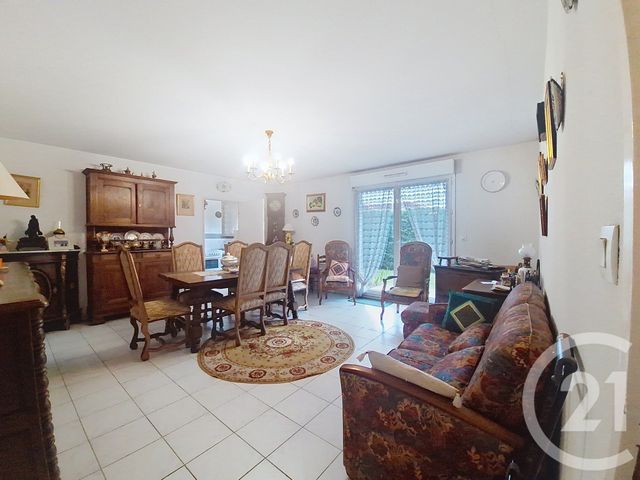 Appartement F3 à vendre - 3 pièces - 68.36 m2 - MERIGNAC - 33 - AQUITAINE - Century 21 A.C.O.