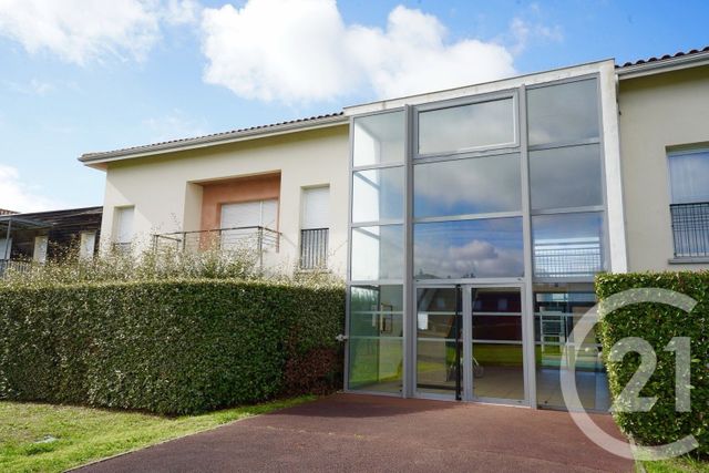 Appartement F3 à vendre - 3 pièces - 65.38 m2 - MERIGNAC - 33 - AQUITAINE - Century 21 A.C.O.
