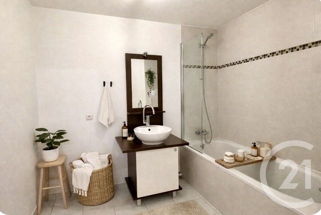 Appartement F3 à vendre - 3 pièces - 60.0 m2 - MERIGNAC - 33 - AQUITAINE - Century 21 A.C.O.