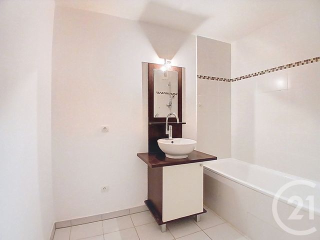 Appartement F3 à vendre - 3 pièces - 58.0 m2 - MERIGNAC - 33 - AQUITAINE - Century 21 A.C.O.