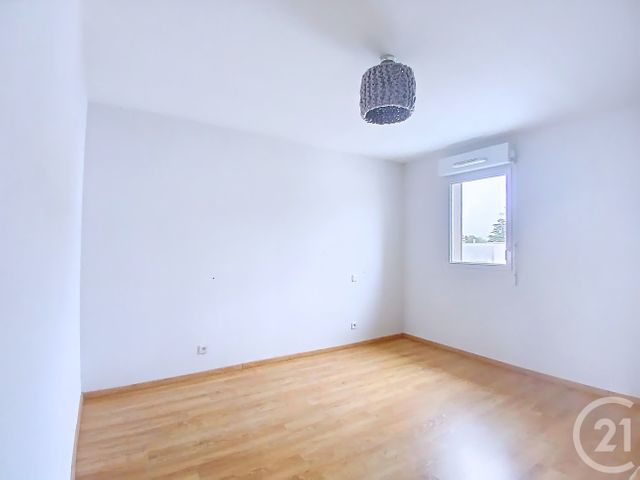 Appartement F3 à vendre - 3 pièces - 57.38 m2 - MERIGNAC - 33 - AQUITAINE - Century 21 A.C.O.