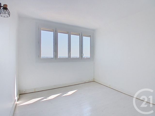 Appartement T4 à vendre - 4 pièces - 77.22 m2 - MERIGNAC - 33 - AQUITAINE - Century 21 A.C.O.