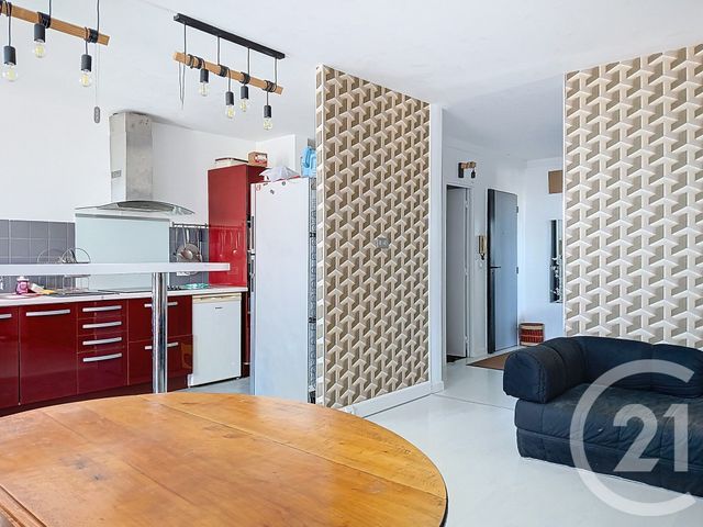 Appartement T4 à vendre - 4 pièces - 77.22 m2 - MERIGNAC - 33 - AQUITAINE - Century 21 A.C.O.