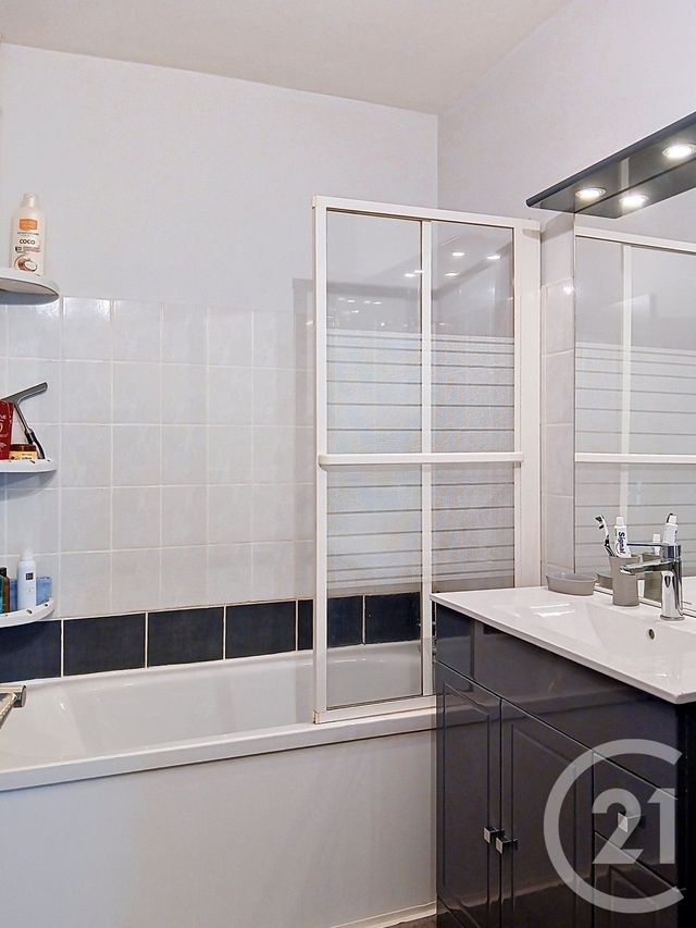 Appartement à vendre - 4 pièces - 72.0 m2 - MERIGNAC - 33 - AQUITAINE - Century 21 A.C.O.