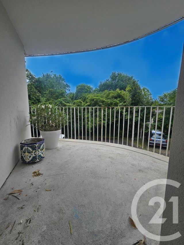 Appartement F3 à louer - 3 pièces - 69.48 m2 - MERIGNAC - 33 - AQUITAINE - Century 21 A.C.O.