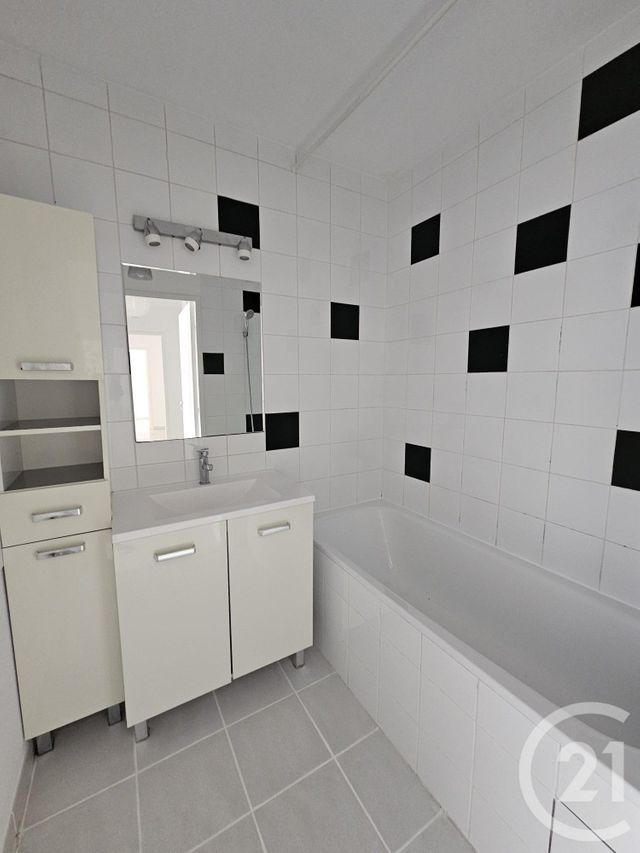 maison à louer - 3 pièces - 56.0 m2 - BORDEAUX - 33 - AQUITAINE - Century 21 A.C.O.