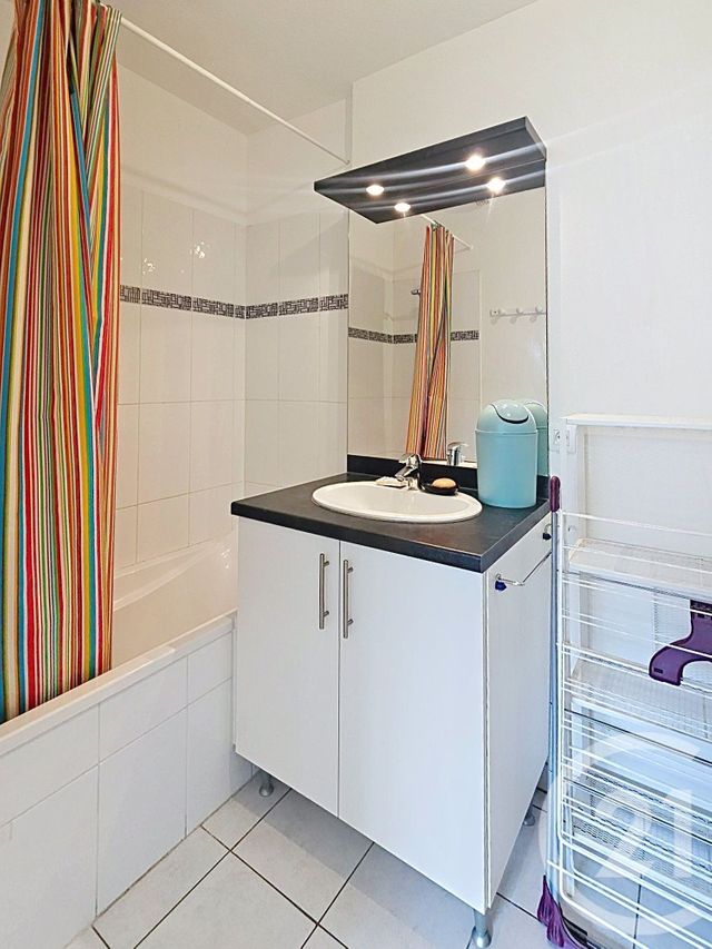 Appartement F2 à louer - 2 pièces - 42.52 m2 - MERIGNAC - 33 - AQUITAINE - Century 21 A.C.O.