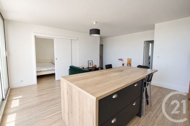 Appartement T4 à vendre - 4 pièces - 70.28 m2 - MERIGNAC - 33 - AQUITAINE - Century 21 A.C.O.