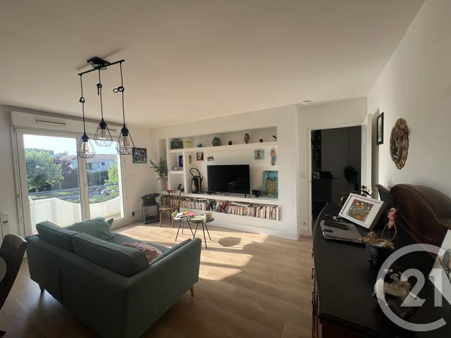 Appartement F3 à vendre - 3 pièces - 66.85 m2 - MERIGNAC - 33 - AQUITAINE - Century 21 A.C.O.
