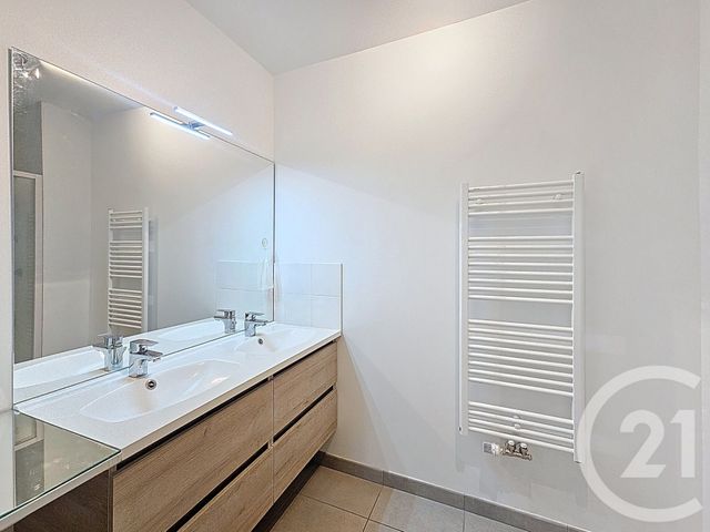 Appartement F3 à louer - 3 pièces - 65.0 m2 - MERIGNAC - 33 - AQUITAINE - Century 21 A.C.O.