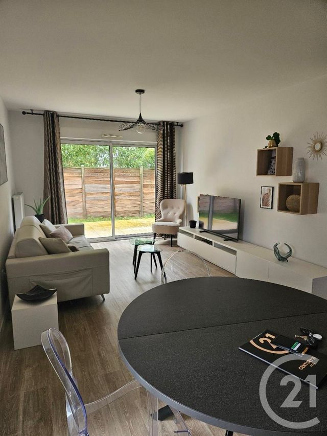 Appartement F3 à louer - 3 pièces - 65.0 m2 - MERIGNAC - 33 - AQUITAINE - Century 21 A.C.O.