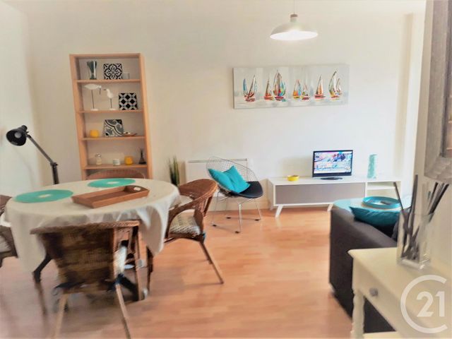 Appartement F2 à vendre - 2 pièces - 54.51 m2 - BORDEAUX - 33 - AQUITAINE - Century 21 A.C.O. Appartement F2 à vendre - 2 pièces - 54.51 m2 - BORDEAUX - 33 - AQUITAINE - Century 21 A.C.O.