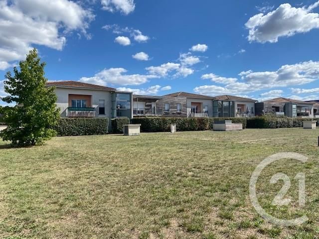 Afficher la photo en grand Appartement F3 à vendre - 3 pièces - 64.0 m2 - MERIGNAC - 33 - AQUITAINE - Century 21 A.C.O.