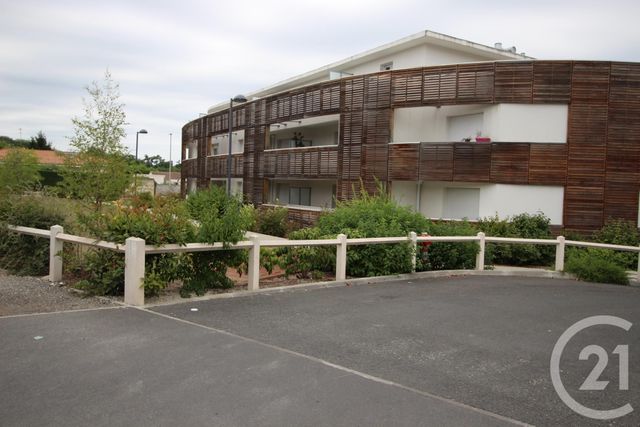 Afficher la photo en grand Appartement F2 à vendre - 2 pièces - 37.02 m2 - MERIGNAC - 33 - AQUITAINE - Century 21 A.C.O.