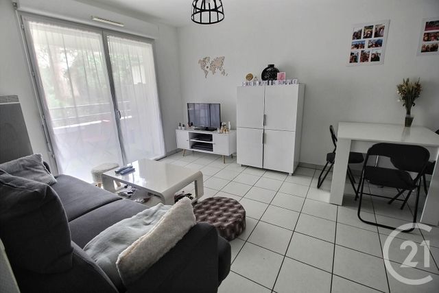 Afficher la photo en grand Appartement F2 à vendre - 2 pièces - 37.02 m2 - MERIGNAC - 33 - AQUITAINE - Century 21 A.C.O.
