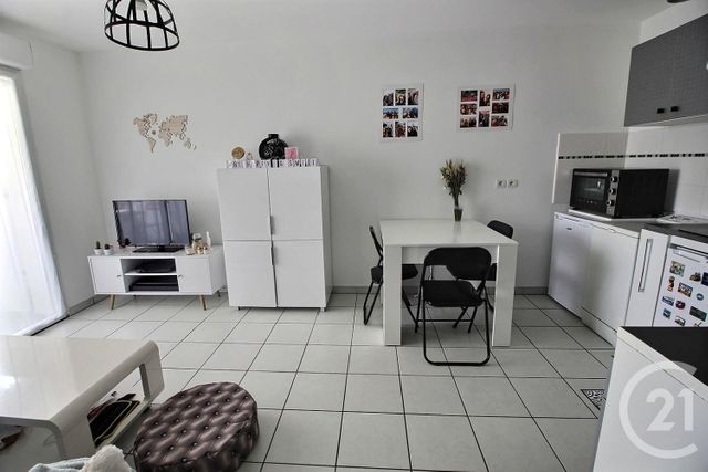 Afficher la photo en grand Appartement F2 à vendre - 2 pièces - 37.02 m2 - MERIGNAC - 33 - AQUITAINE - Century 21 A.C.O.