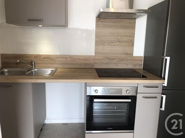 Appartement Duplex à vendre - 2 pièces - 47.43 m2 - MERIGNAC - 33 - AQUITAINE - Century 21 A.C.O. Appartement Duplex à vendre - 2 pièces - 47.43 m2 - MERIGNAC - 33 - AQUITAINE - Century 21 A.C.O.