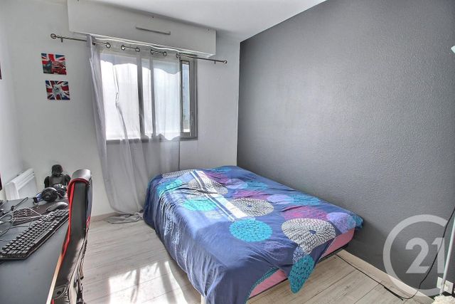 Afficher la photo en grand Appartement F4 à vendre - 4 pièces - 86.0 m2 - MERIGNAC - 33 - AQUITAINE - Century 21 A.C.O.