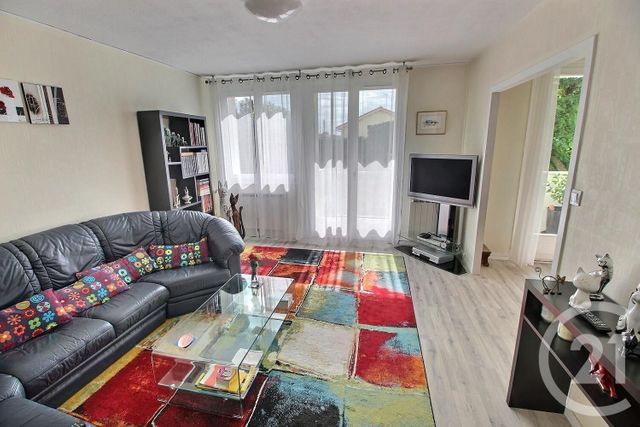 Afficher la photo en grand Appartement T3 à vendre - 3 pièces - 68.74 m2 - MERIGNAC - 33 - AQUITAINE - Century 21 A.C.O.