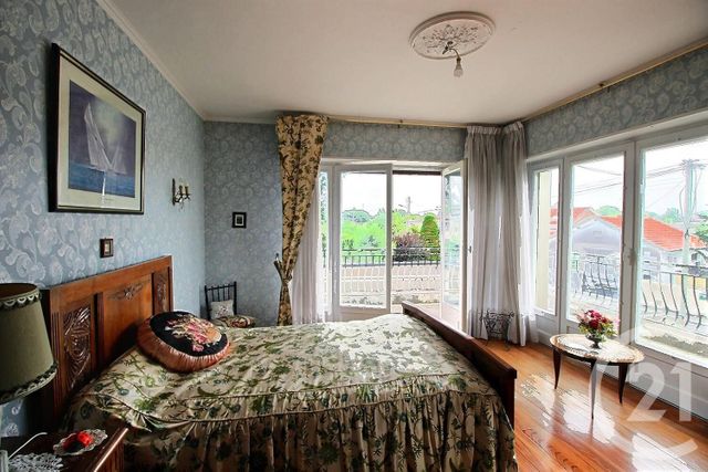 Afficher la photo en grand maison à vendre - 6 pièces - 150.0 m2 - MERIGNAC - 33 - AQUITAINE - Century 21 A.C.O.