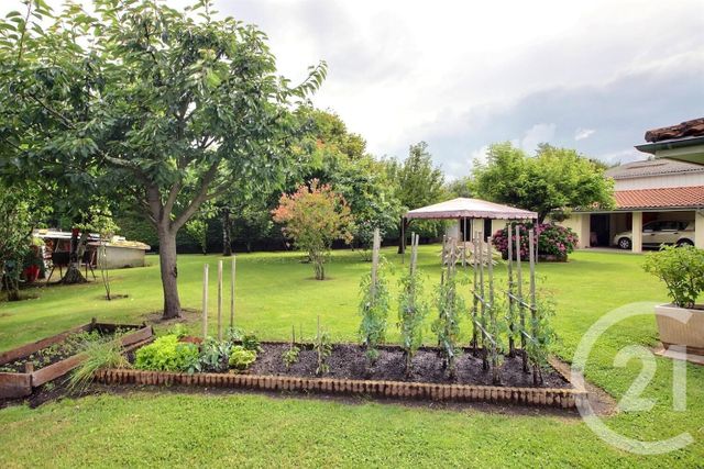 Afficher la photo en grand maison à vendre - 5 pièces - 151.56 m2 - MERIGNAC - 33 - AQUITAINE - Century 21 A.C.O.
