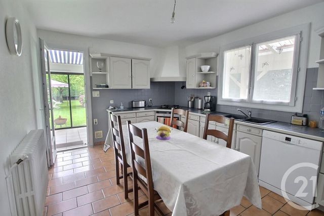 Afficher la photo en grand maison à vendre - 5 pièces - 151.56 m2 - MERIGNAC - 33 - AQUITAINE - Century 21 A.C.O.