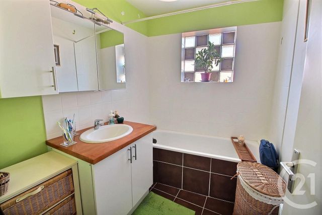 Afficher la photo en grand Appartement F4 à louer - 4 pièces - 95.81 m2 - BORDEAUX - 33 - AQUITAINE - Century 21 A.C.O.