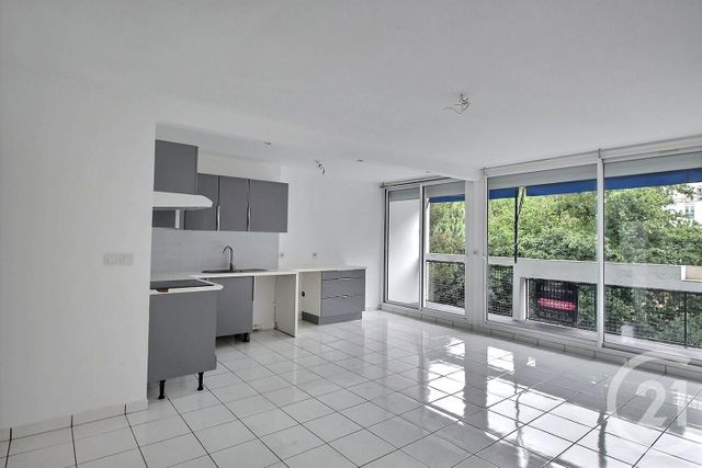 Appartement T5 à vendre - 5 pièces - 87.99 m2 - MERIGNAC - 33 - AQUITAINE - Century 21 A.C.O.